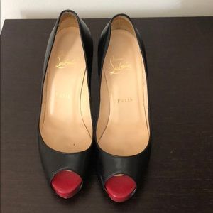Christian Louboutin classic. Excellent condition!